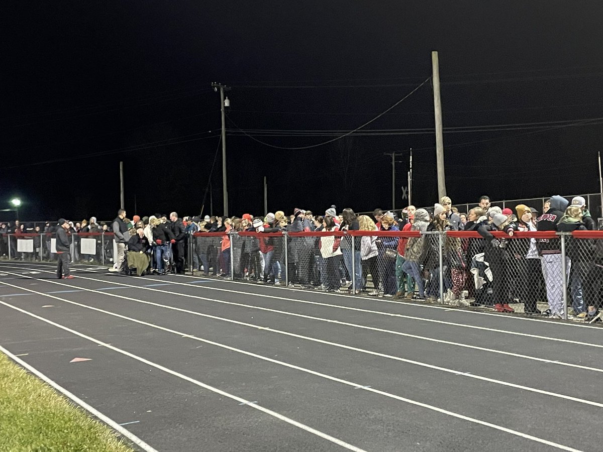 Anna Huntsman tweet media