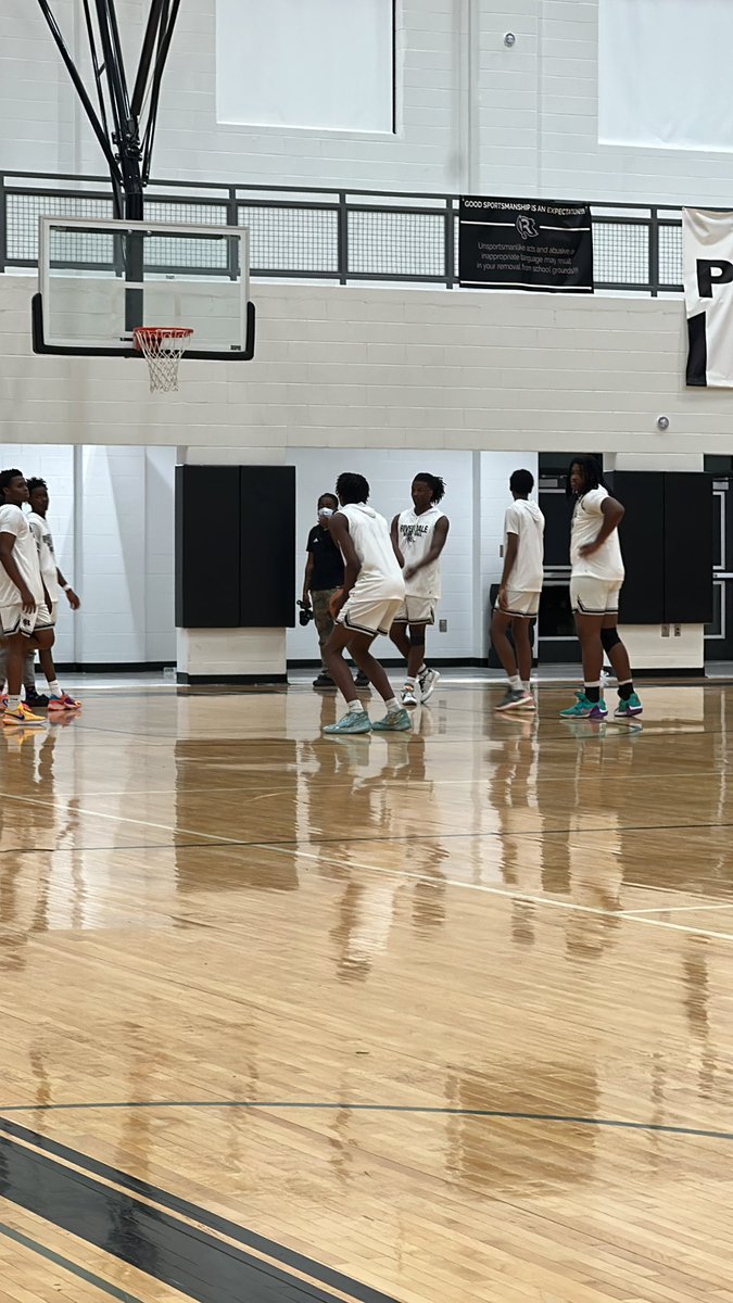 Here on the SouthSide checking out <a href="/RHSBBallGA/">Riverdale High School Boys Basketball</a> second game of the season. 

Our highlight player of the game  prospect is 2024 6’7 Wing <a href="/masiahj629/">Masiah Jones</a>. 

Coming off a 18pt 18reb performance in his first game. 

#EYAHoopsReport