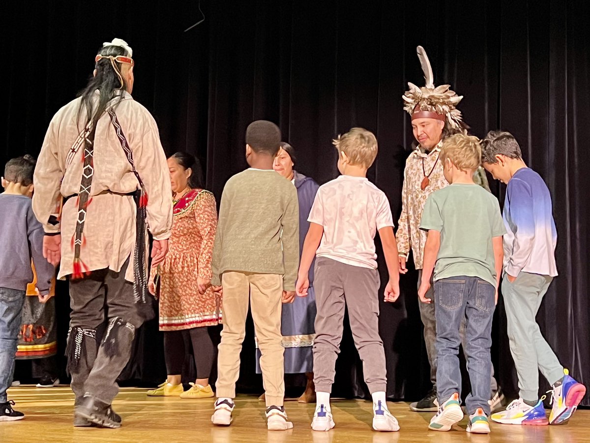 ElmwoodFranklin's tweet image. Thank you to Travis Stafford and fellow members of the Seneca Nation, who joined us for an all-school assembly to share their cultural traditions, beliefs, and values with our community. #thinkingbeyond #elmwoodfranklin