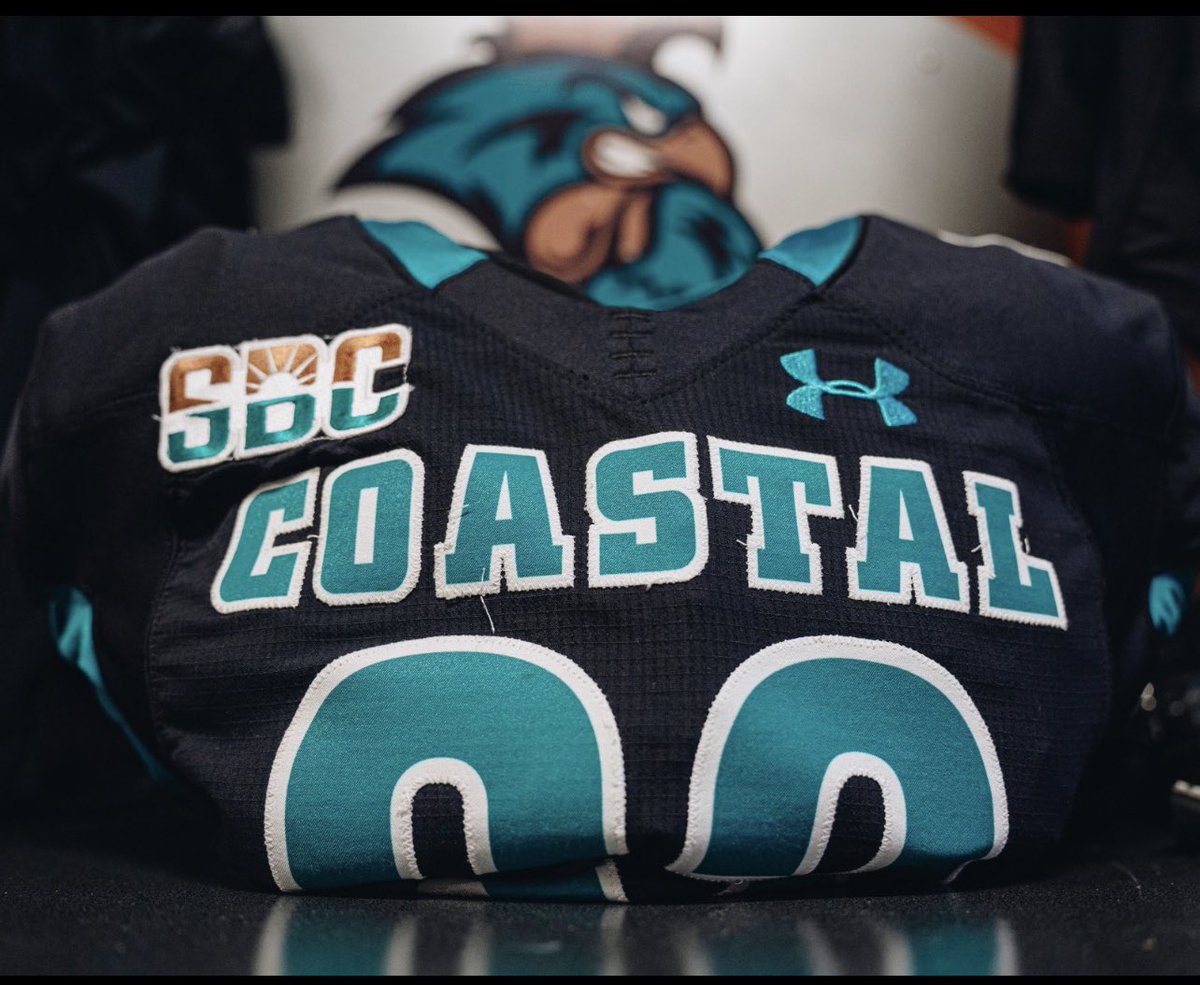 Blessed to receive another Division 1 offer from <a href="/CoastalFootball/">Coastal Football</a> !!!! <a href="/_AbuTuray/">Abu Turay</a> 
<a href="/TDGrays/">Coach T.D. Grays</a> <a href="/Coach_OC14/">Omarr Conner</a> <a href="/HindsCC_FB/">Hinds CC Football</a>