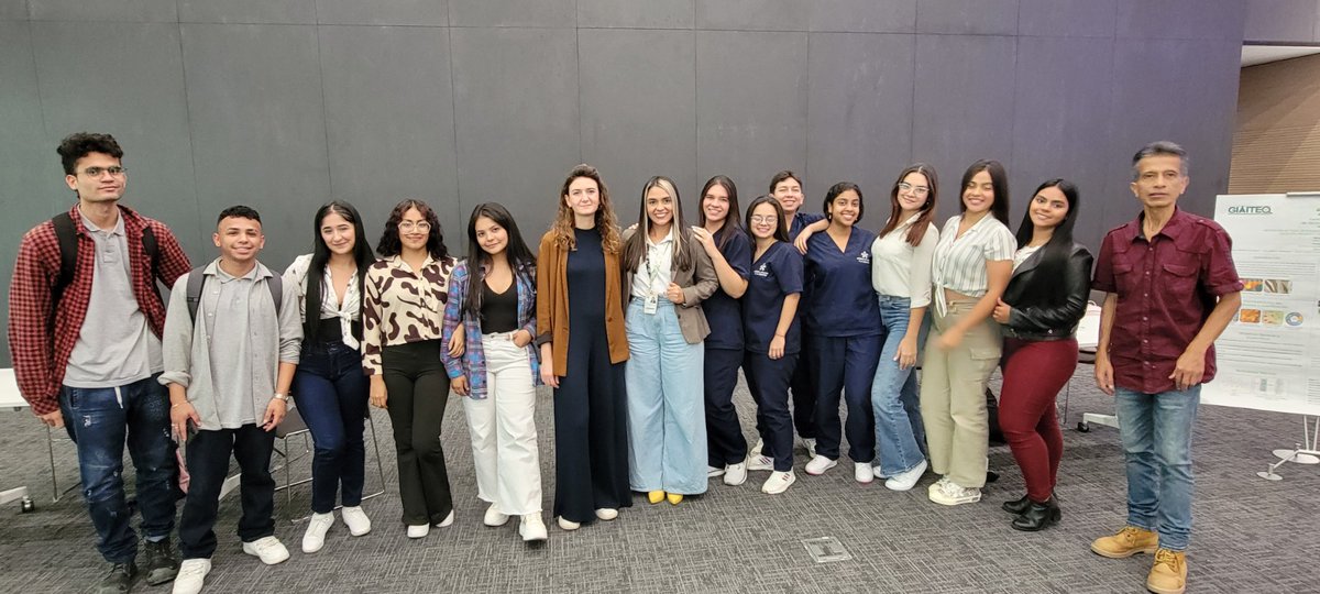 SENA_Antioquia's tweet photo. #EventosSENA Realizamos el VII Simposio, Innovación del Sector Textil & Exportaciones, Aranceles y Aduanas, con el fin de construir un prototipo funcional de tejidos de algodón con óxido de grafeno reducido, para identificar posibles aplicaciones en instrumentación eléctrica. https://t.co/0EPOhkarqe
