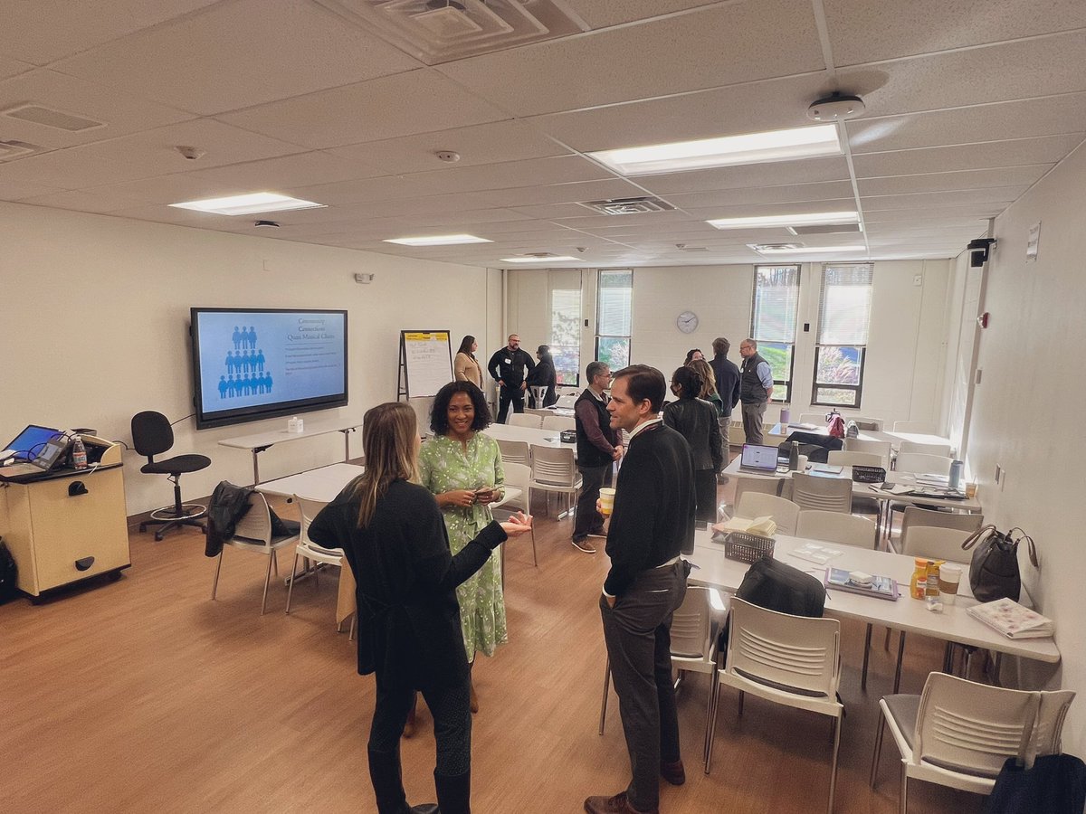 PaulForbesNYC's tweet image. Another day, another opportunity to be in community with folks who are committed to examining our bias-based beliefs. Part 2 of the Learn-Lead-Live Series at @pnwboces 
Great to have @Vibrantsoul_NG in the house and appreciate @PNWDS making an appearance 🙏🏽 #TheWorkBehindTheWork