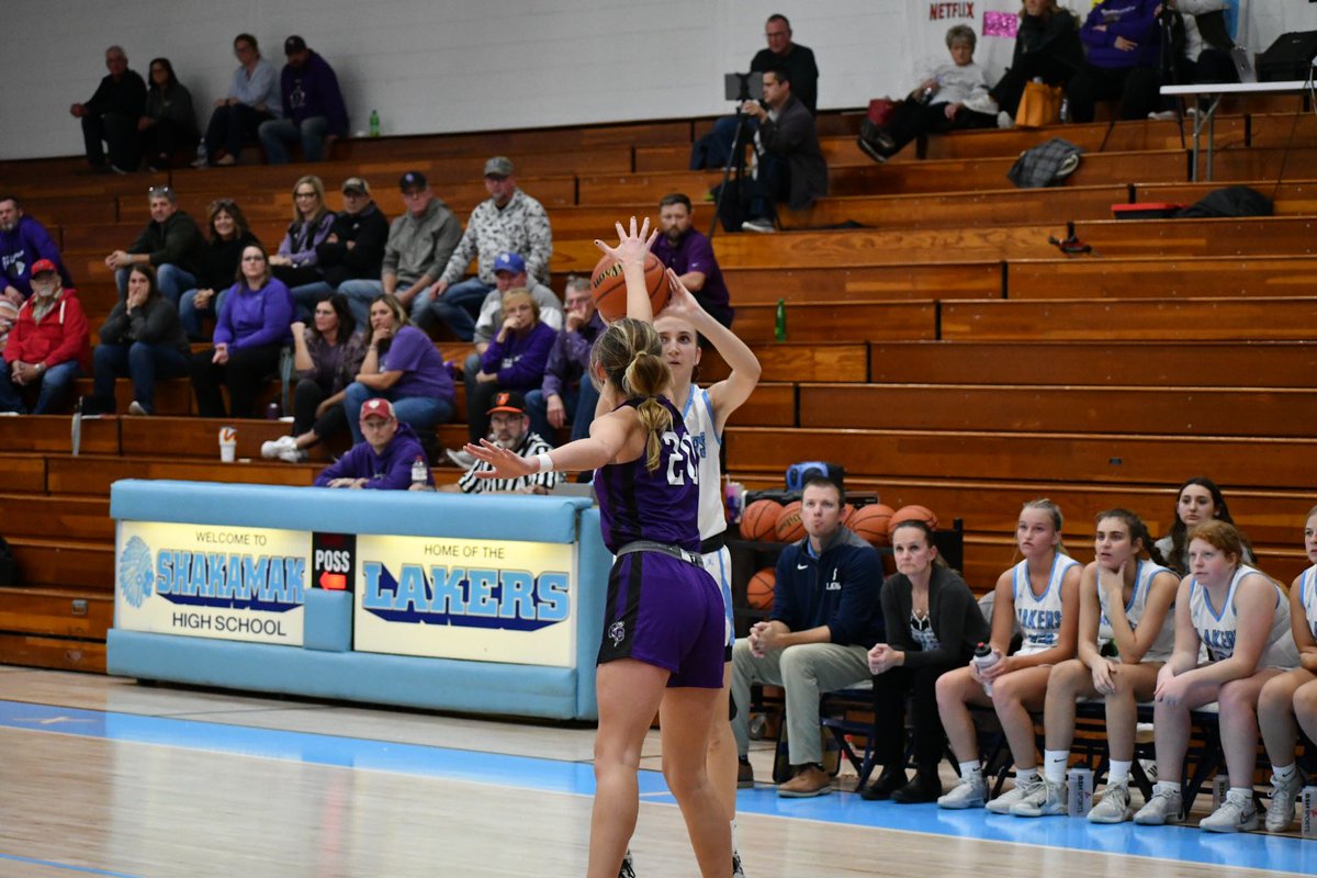 Shakamak’s defense turnovers Clay City as the Lady Lakers win their 6th straight with a 47-33 win