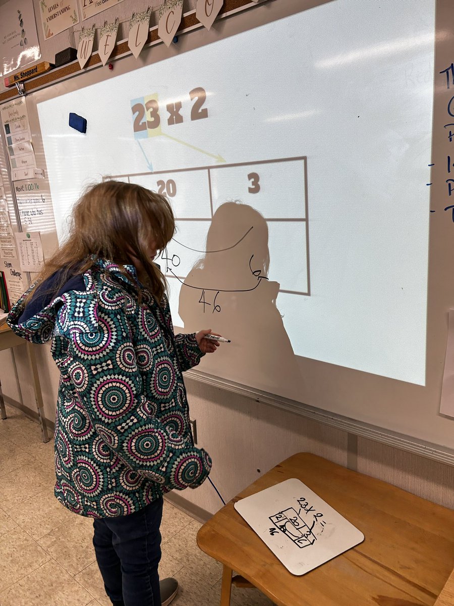 Ss worked on standard algorithm as well as the box method for multiplication today. They loved getting to show their work on the board! @CaradocPS @audrey_stephen #tvdsbmath