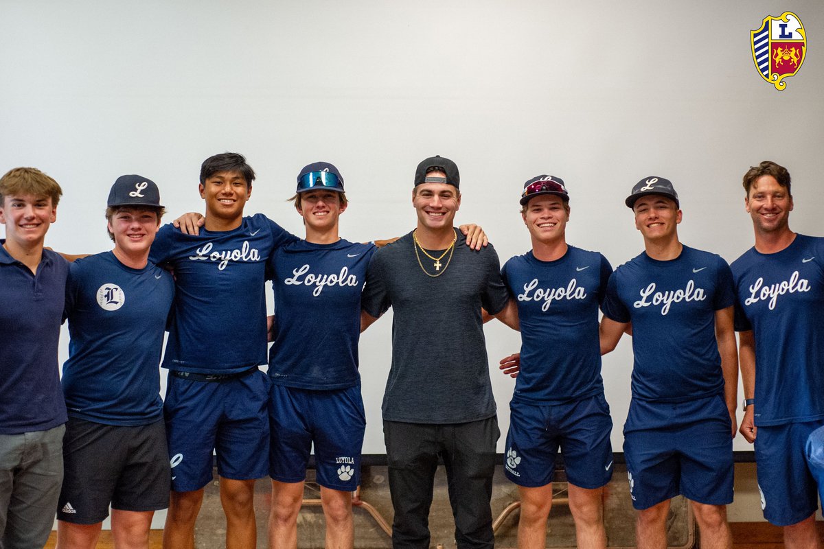 Loyola High School tweet media