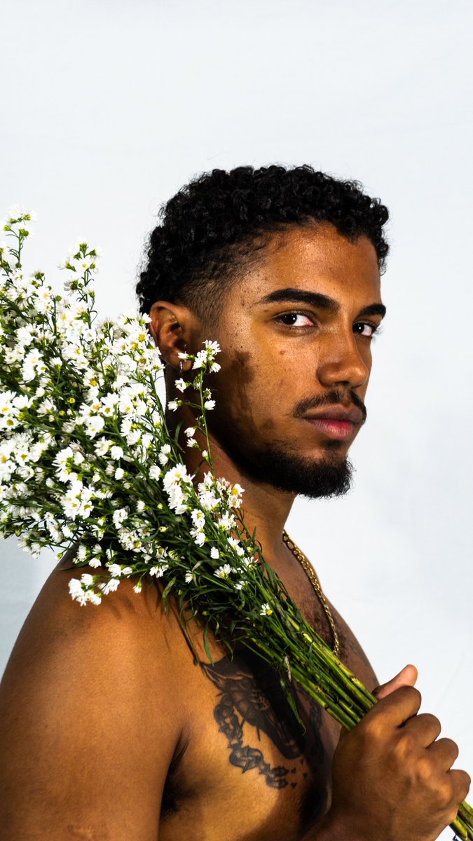 Negros e flores são tipo