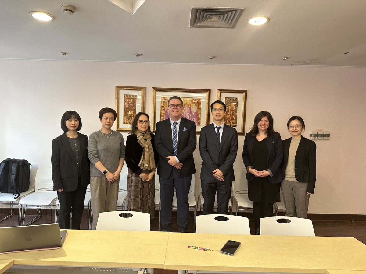 Dr. Mark Walker (@drmwalkermd) on Twitter photo Wonderful to connect with dear friends and collaborators in Shanghai Joao Tong School of Medicine #MedEd #SHJTU <a href="/uOttawaMed/">uOttawa | Faculté de médecine, Faculty of Medicine</a> <a href="/uOttawaIGHOMed/">Intl. and Global Health Office (IGHO) | (BISM)</a> We will be deepening our collaboration for years to come. Wonderful to connect with dear friends and collaborators in Shanghai Joao Tong School of Medicine #MedEd #SHJTU <a href="/uOttawaMed/">uOttawa | Faculté de médecine, Faculty of Medicine</a> <a href="/uOttawaIGHOMed/">Intl. and Global Health Office (IGHO) | (BISM)</a> We will be deepening our collaboration for years to come.