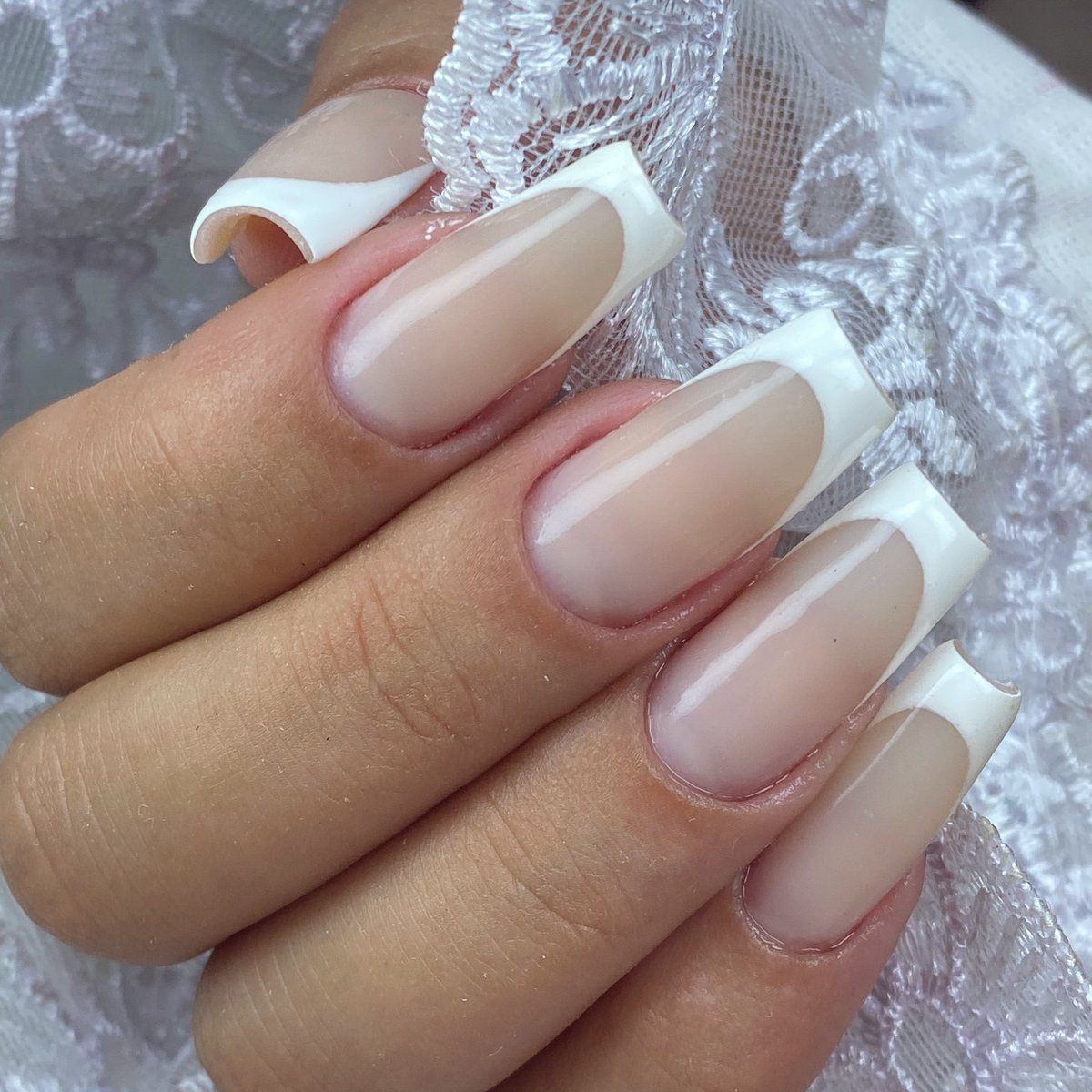 Manutenção de acrigel🤍

.
.
.
.
#manuntenção 
 #acrigel #gelnails #gel #acabamentos #lixamentotecnico #regiaodoslagos #riodejaneiro #riosdasostras 
#alongamento #alongamentodeunhas #nails #nailart #unhaslindas #unhabrasil