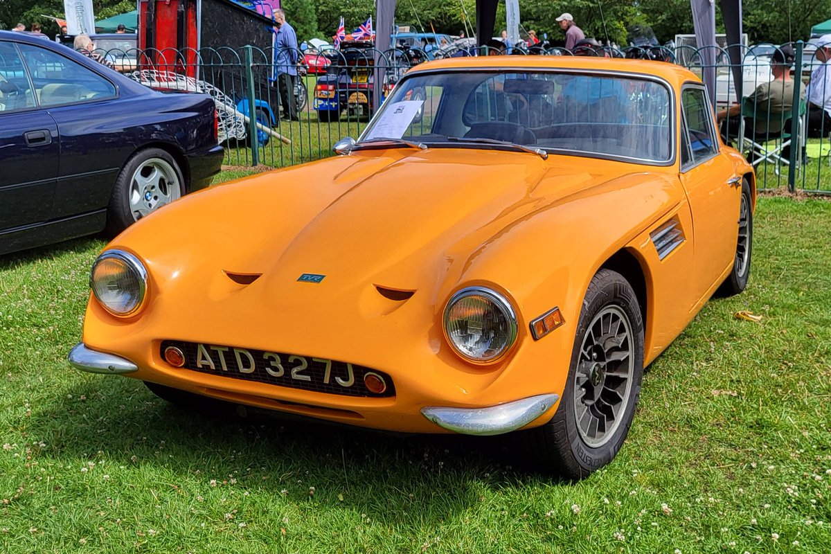 HiKennys's tweet photo. Another day nearer to this weekends #HiKCoTY and another set of pictures 
of the cars that didn't quite make the Top Ten Selection, find out what did, and vote for favourites from Friday evening.
#3pin https://t.co/DPTfg3GtEc