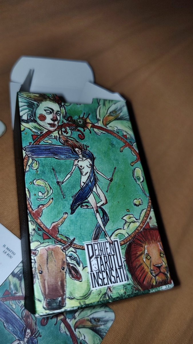 igorrealequatro's tweet image. Amo receber decks de presenteeeee.

Ganhei essa versão mini do tarot insensati do @IamRodrigo.

É um dos meus decks favoritos e está com uma versão mini lindaaaaa. Amooooo. Amei forteeeee 

#mimos