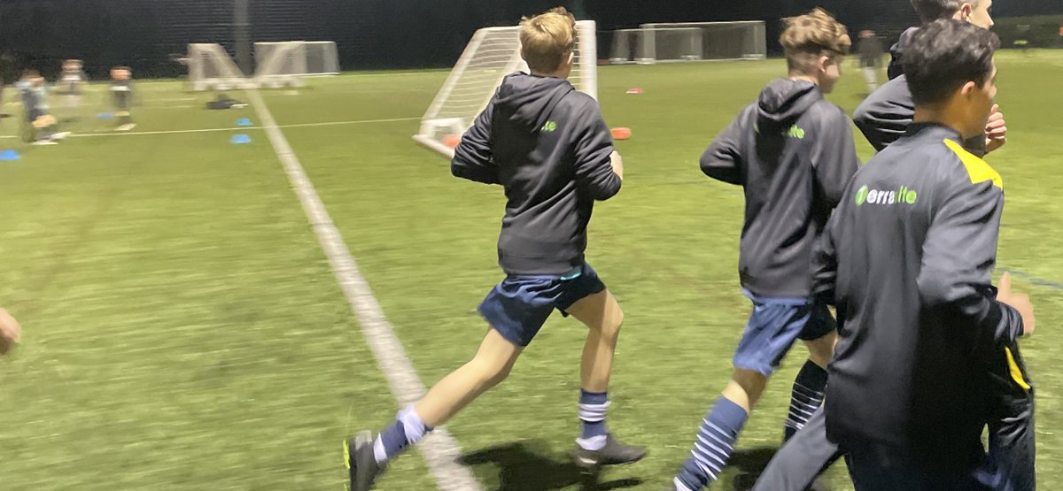 JackJPFootball's tweet photo. Training 🙌💪 #JP10 #Fun #Fitness #Press #Stanwayrovers https://t.co/OuLkol0HIi