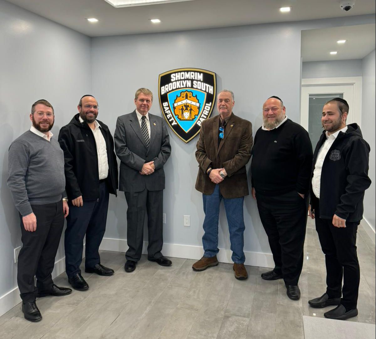 BPShomrim's tweet photo. We had the honor of hosting Sullivan County Sheriff Michael Schiff and Undersheriff Eric Chaboty at our office, where they came to discuss safety and security for the summer residents. #Collaboration https://t.co/la6MculdBE