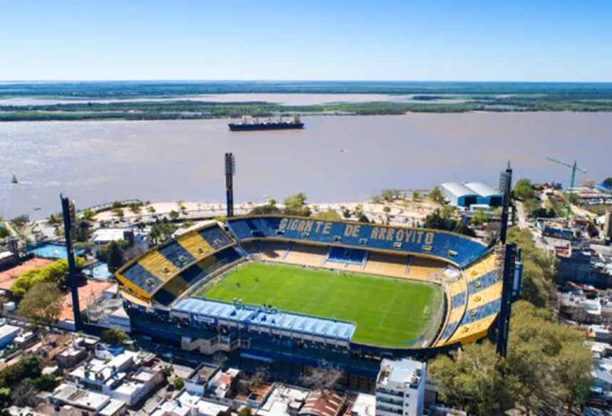 CGermanAlarcon's tweet photo. En este HILO vamos a ver las REFORMAS que tuvo el GIGANTE DE ARROYITO, desde aquel lejano día inaugural de 1926, pasando por la remodelación para el Mundial 78 y justo en estos días de futuros cambios en la gloriosa casa propia de ROSARIO CENTRAL.🇺🇦⤵️ https://t.co/DIV1Ye3M0S