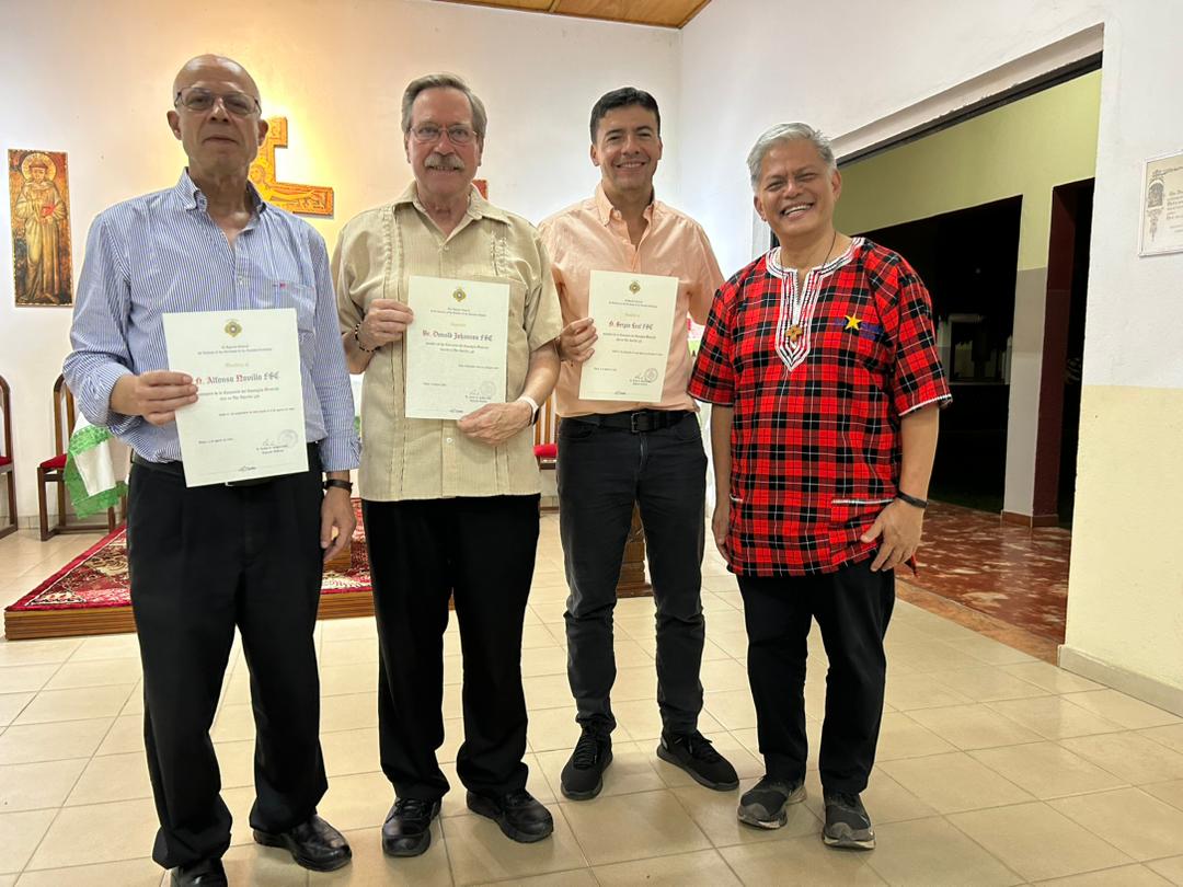 FRA || #NousSommesLaSalle Le Frère Supérieur général a ratifié dans leur service à l'Institut les Frères Alfonso Novillo (Secrétaire général), Donald Johanson (Directeur de la Gestion Financière) et Sergio Leal (Secrétaire exécutif du Conseil Général). Merci aux Frères pour leur