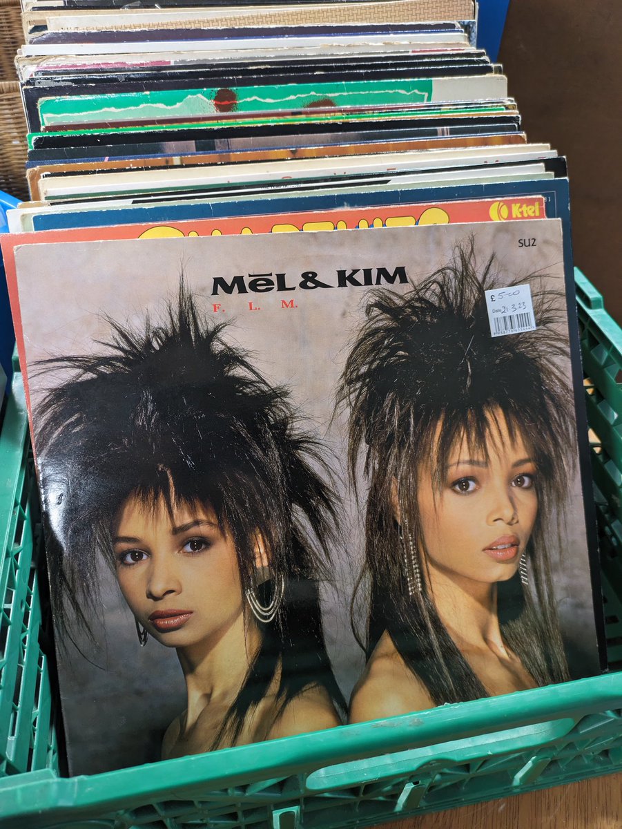 dearianfawn's tweet photo. #MelAndKim #FLM in a charity shop #vinyl album for the #Respectable price of a fiver but of course, this is priceless #StockAitkenWaterman #ShowingOut https://t.co/CuWx0tAocZ