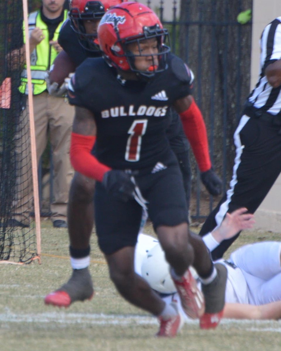 Enjoyed every bit of ga military college 
March grad(2024) safety/nickel 

All Gmc season film 

hudl.com/v/2MMbFg

<a href="/Coach_DRamsey/">Dustin Ramsey</a> <a href="/rmchester00/">Rob Manchester</a> <a href="/RecruitGeorgia/">Recruit Georgia</a> <a href="/JUCOFFrenzy/">JUCO Football Frenzy</a> <a href="/JuCoFootballACE/">JuCo Football Forer</a>