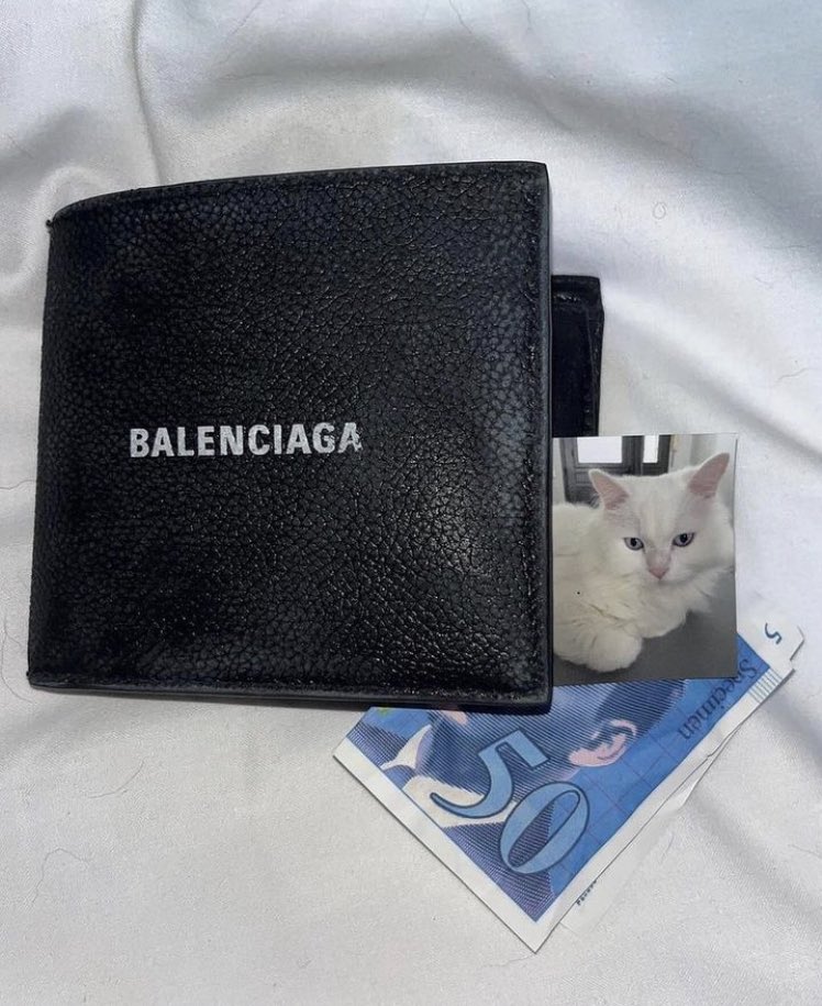 Shtreetwear's tweet photo. Various Balenciaga Runway Invitations ✉️ https://t.co/kCDrrIVVYZ