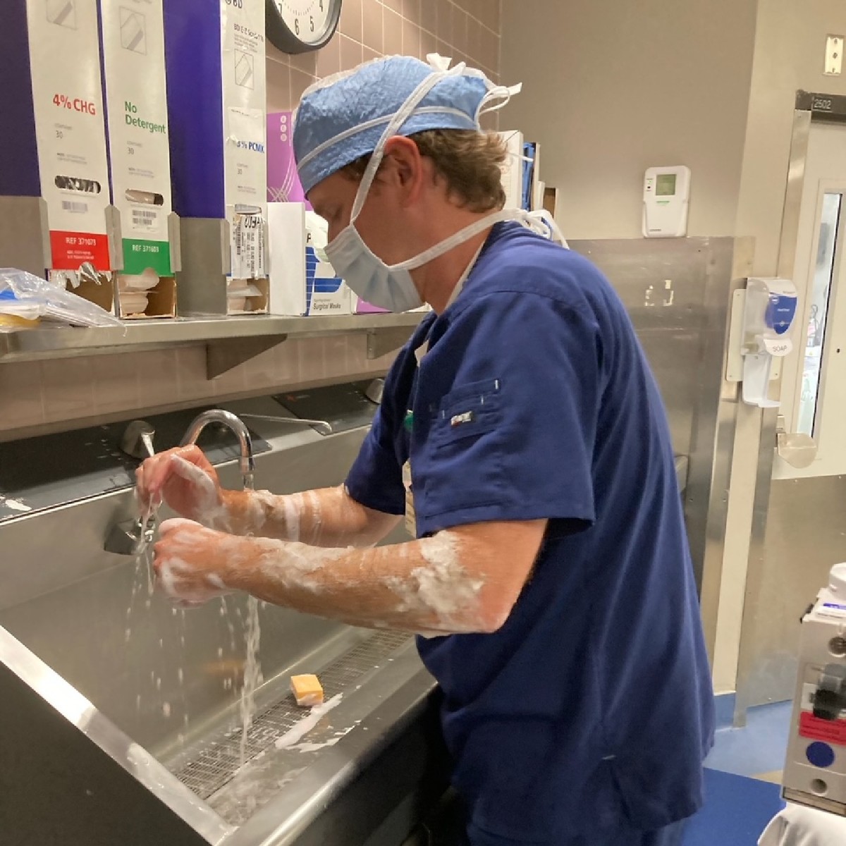 uabmedicine's tweet photo. Today, let's take a moment to recognize the unwavering dedication and tireless commitment of our #OperatingRoomNurses.Thank you for your invaluable contributions to the field of surgery and patient care. 🎉 https://t.co/j6U8wcPSxi