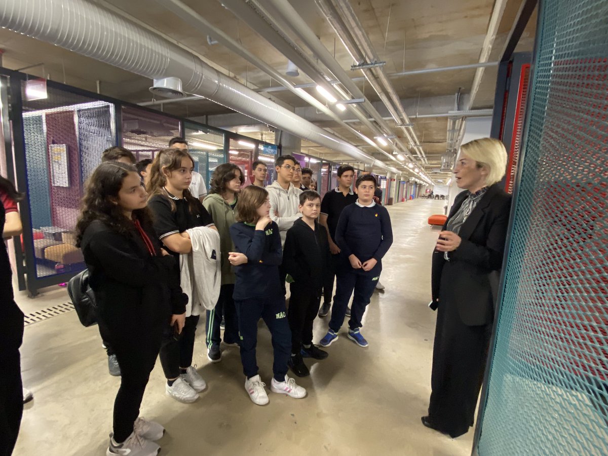 GalRobotik's tweet photo. AB kod haftası codeweek2023 kapsamında okulumuz Bilişim ve İnternet kulübü olarak Gaziantep Büyükşehir Belediyesi bünyesindeki @gbbteknogaraj ziyaret ettik. @GalKurumsal @CodeweekTurkiye @CodeWeekEU @GaziantepBeld @Gaziantep_MEM @_Kyldz_ 
#türkiyeyüzyılı #Bilişimilegelecek https://t.co/Dhb2nTeVLe