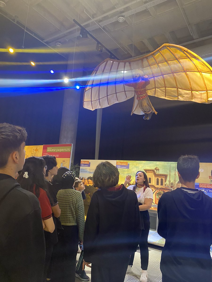 GalRobotik's tweet photo. AB kod haftası codeweek2023 kapsamında okulumuz Bilişim ve İnternet kulübü olarak Gaziantep Büyükşehir Belediyesi bünyesindeki @gbbteknogaraj ziyaret ettik. @GalKurumsal @CodeweekTurkiye @CodeWeekEU @GaziantepBeld @Gaziantep_MEM @_Kyldz_ 
#türkiyeyüzyılı #Bilişimilegelecek https://t.co/Dhb2nTeVLe
