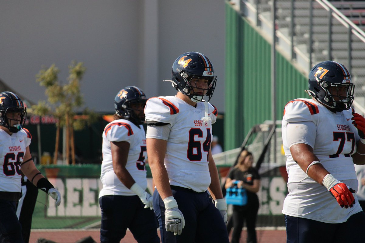 KarsonSeaman's tweet image. Full 10 game season highlight tape
3 for 2 Dec 24 Grad
6’5 275lbs
@CoachTABurkett @Coach_Alonzo1 @genepryor2014 @COSGIANTS_FB
hudl.com/profile/112124…