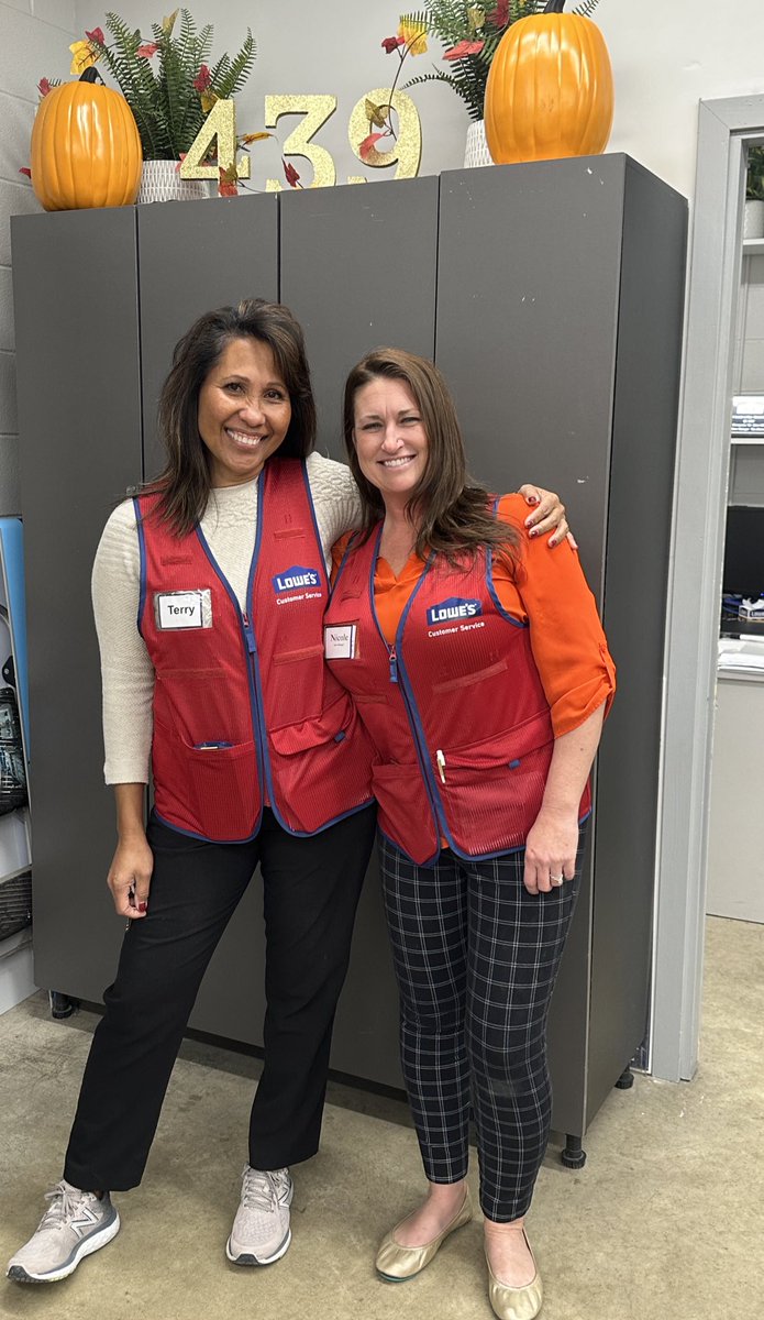 Girl Power!! 
Thank you <a href="/_nicolemarie_6/">Nicole Martinez Boyd</a> , Nic, Floyd of  86 and <a href="/TerryroseSieber/">Terryrose sieber</a>, Dawn &amp; Andy of 1065 for helping 439 today!  We appreciate y’all 
<a href="/eric_marler/">Eric Marler</a> <a href="/brad_lewis53/">Brad Lewis</a> <a href="/Stephan09666440/">Stephanie Fuller</a> <a href="/DaveJusino/">Dave Jusino</a> <a href="/TimAlli54261798/">Tim Allison</a> <a href="/ucntf807/">Chuck Farr</a> <a href="/Nicole_P_439/">Nick P.</a> <a href="/rayadee5/">Ray Adee</a> <a href="/KinneDiane/">Diane Kinne</a> <a href="/casweitzer/">cortney sweitzer</a>