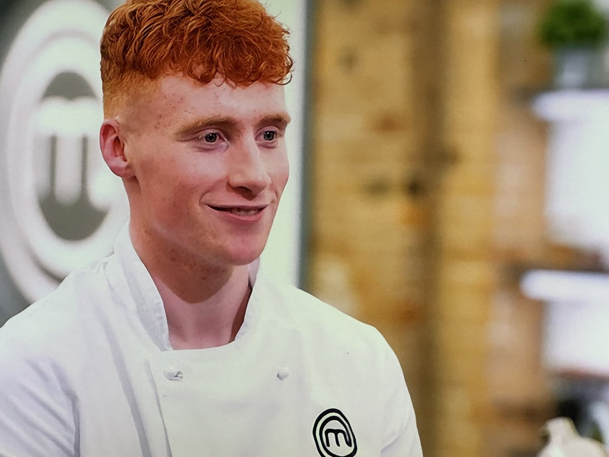 Foodhero's tweet image. Tom you did @SouthLodgeHotel @ExclusivePeople proud tonight on #masterchef amazing first round 👏