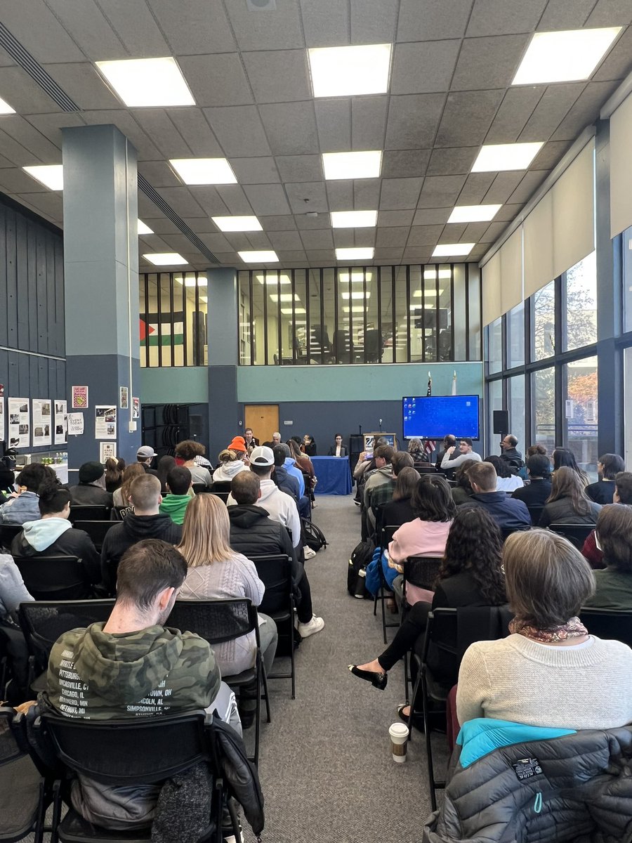 UMass Lowell CJ (@uml_crim) on Twitter photo Another event with UML faculty engaging with our students Another event with UML faculty engaging with our students