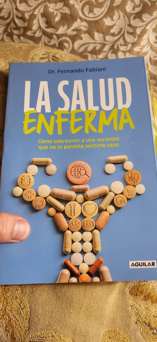 luisotobajas's tweet photo. ⭕️ ¿Sabes que se estima que las personas adultas tenemos de media un síntoma nuevo cada cuatro días? 

⭕️ Si prestas atención a todos ellos, NO te queda tiempo para vivir

⭕️ ¿Te das cuenta de que tenemos un problemilla si nos asusta estar #vivos? 

Muy grande @FernandoFabiani🫶 https://t.co/VGHjWwLYlP