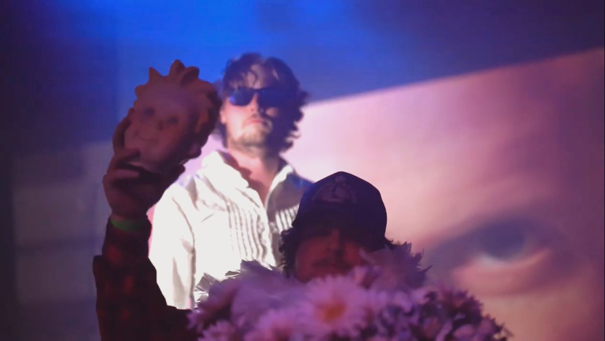 GLASS DIAPER tweet media