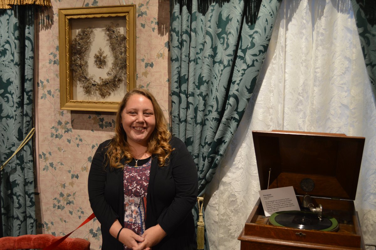 johnsoncomuseum's tweet image. Please welcome our new curator, Karen Shank-Chapman, to the museum. She comes to us from Richmond and was previously the director of the Wayne County Museum. #Curator #SmallMuseums
