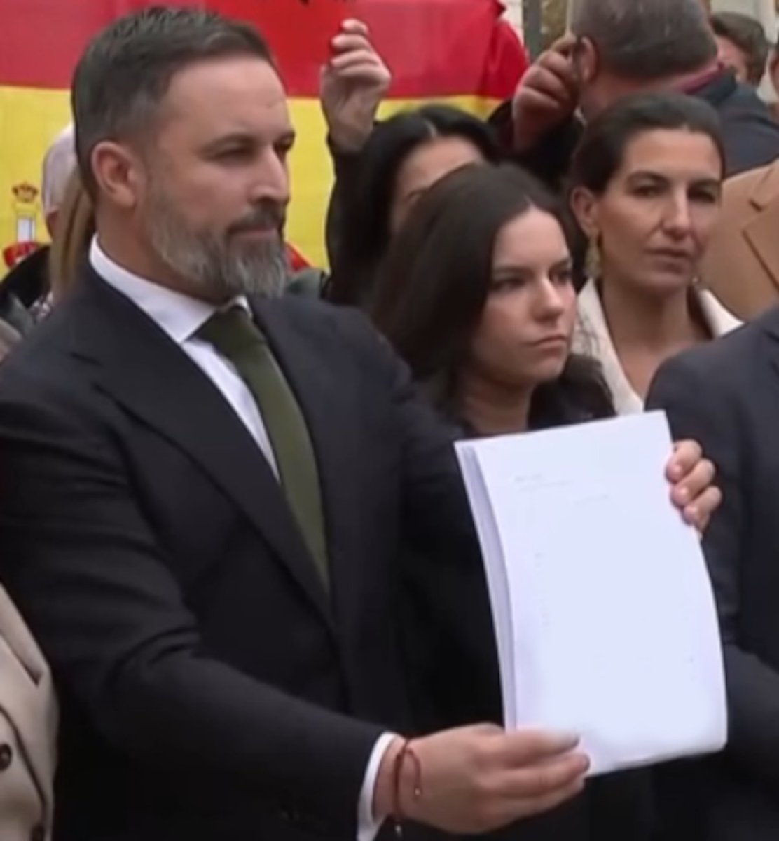 ❄ 🔻Yemuyin~El último mapache... #SoloTuitazos tweet media