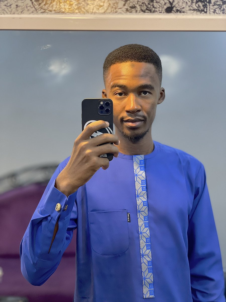 Quand tu comprendra que tu n’est ni en avance ni en retard par rapport au autre  , au tu aura la vrai définition du destin que Dieu nous aime tous !