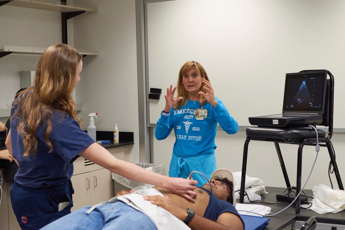 ucsdsono's tweet photo. UCSD U/S division @ucsdsono doing some AMAZING u/s teaching to middle school &amp; high school students as part of @UCSDMedSchool “Doc 4 A Day” event. Had a great time working with such bright &amp; enthusiastic students! #MedEd @UCSDEMResidency https://t.co/xOStixKwce