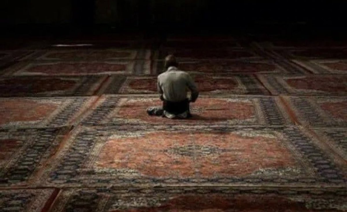 كل الرجوع رجوع ، إلا الرجوع اله تقدم 
٠٠٠
لاتدري لعل الله يحدث بعد ذالك امرا