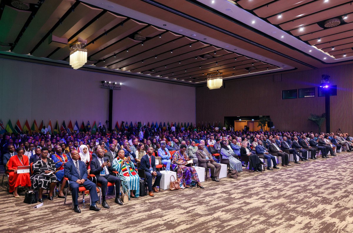 ralgarwanda's tweet image. The Prime Minister of #Rwanda Edouard Ngirente officially opened #CLGC2023 in @CityofKigali. The Chairperson #RALGA observed the role of a strong local government association in building local resilience. We are 20 years old &amp;amp; we celebrate! We thank members &amp;amp; partners for support