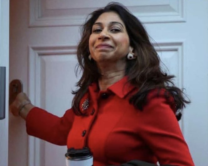 fliceverett's tweet image. 'I actually literally dumped him first and I never even fancied him anyway.'