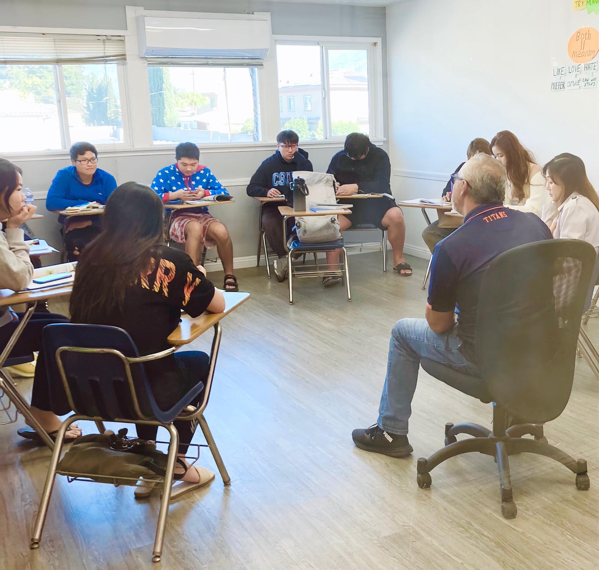 ESLRosemead's tweet image. We are officially in the second half of Fall 2023 Quarter 🥳Stay tuned for some amazing activities and events planned for the remainder of the year 👀

#fallquarter #fall2023 #esl #eslschool #learnenglish