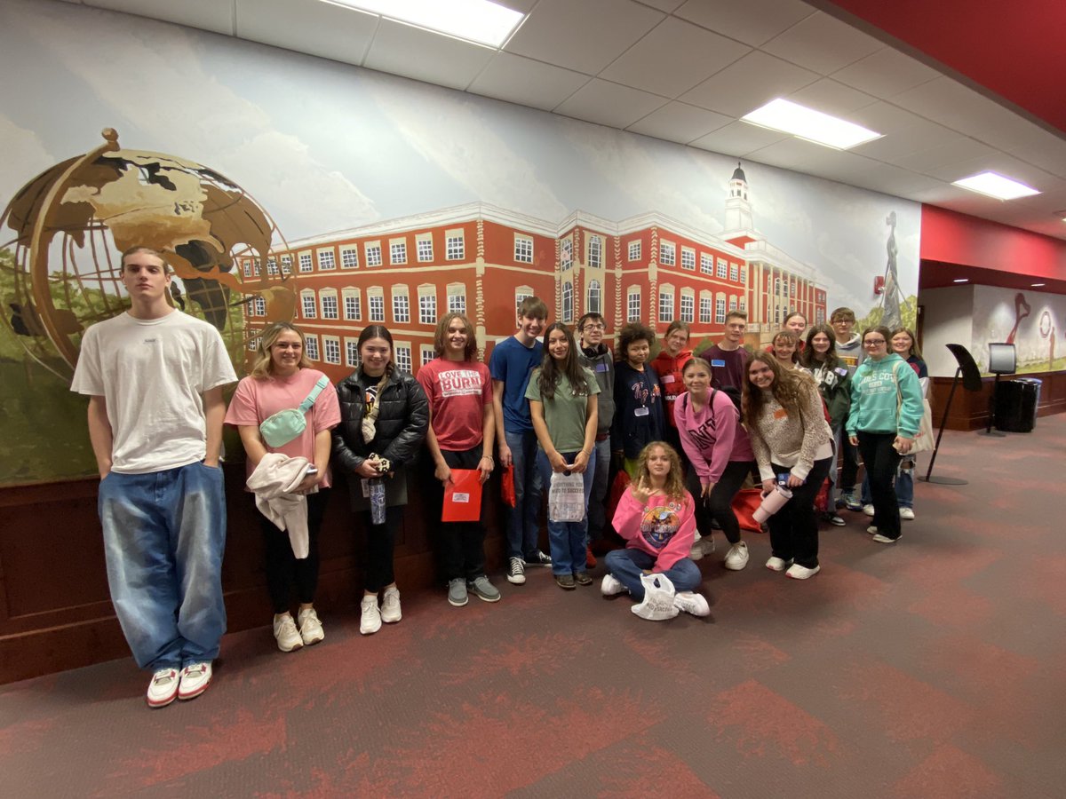 Freshmen and Sophomore Educational Talent Search students visited WKU today. They enjoyed learning about different colleges/departments and exploring campus. We are thankful for the WKU ETS Trio Program.