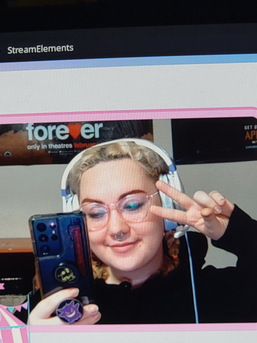 pixiejester's tweet image. going live on twitch with Coral Island!