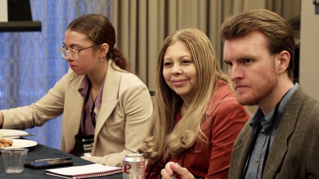 GovNuclear's tweet photo. NICE TO MEET YOU👋: @ENERGY officials met some of the best and brightest students in the nation at #ANSWinter involved in our University Nuclear Leadership Program to advance R&D and academic opportunities for students in nuclear energy projects that advance our mission. https://t.co/Cdx0YwkX8o