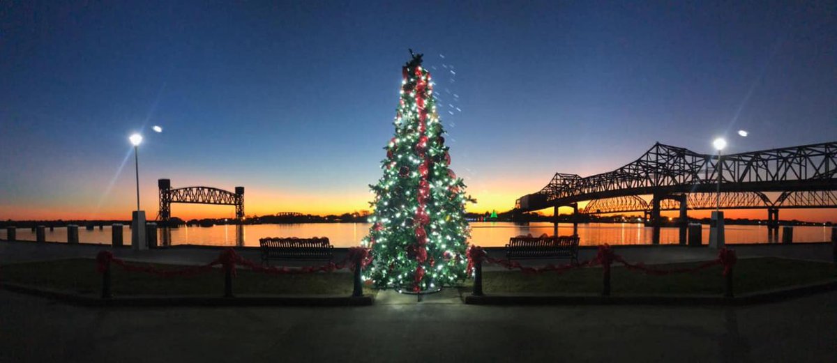 It's beginning to look a lot like Christmas! Mark your calendars! Visit CajunCoast.com/Christmas #CajunCoast #ExploreLouisiana