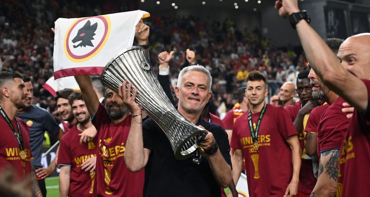 Non sarà una sosta tranquilla, cominceranno a blaterale su #Follieri e #Conte. Ricordare chi ha portato un trofeo europeo a #Roma non fa mai male: #Friedkin, #Pinto e #Mourinho