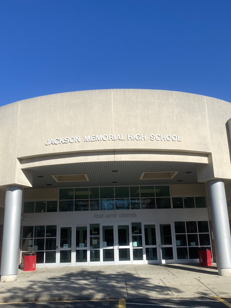 K_Price73's tweet photo. On the hunt in New Jersey for the next great Cougars! Had to stop by the stomping grounds of some of our current @MUCougarsFB players to see the legacy they left and recruit the next wave!

#MisBuilt2L4ST https://t.co/z6MNsg5vme
