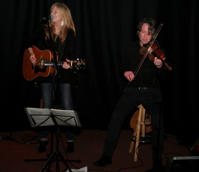 Angie Palmer named by ‘Whispering’ Bob Harris as ‘one of Britain’s Greatest singer-songwriters’ is coming to Bollington Arts Centre. 

Come and join us for a fantastic evening of music with Angie accompanied by Richard Curran.

bollingtonartscentre.co.uk/events/angie-p…