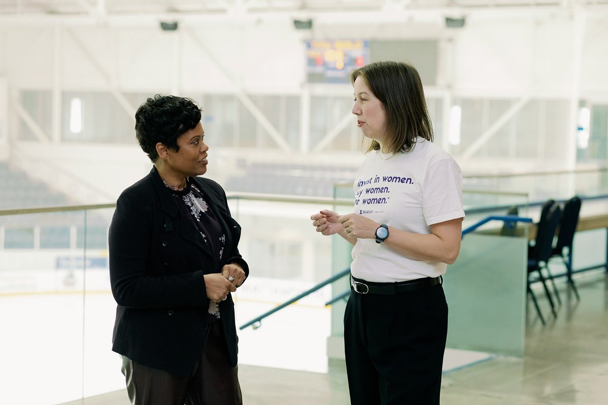 Today, the Honourable @MarciIen, Minister for Women and Gender Equality and Youth announced $325,000 to our organization to support #ItsTime our Commercial Women's Sport Initiative. Thank you to the Government of Canada for supporting the women’s professional sport movement. 1/2