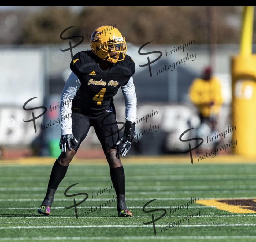 🚨Season Highlights🚨
hudl.com/v/2MFiQ7
Dec Grad 
2 years of Eligibility