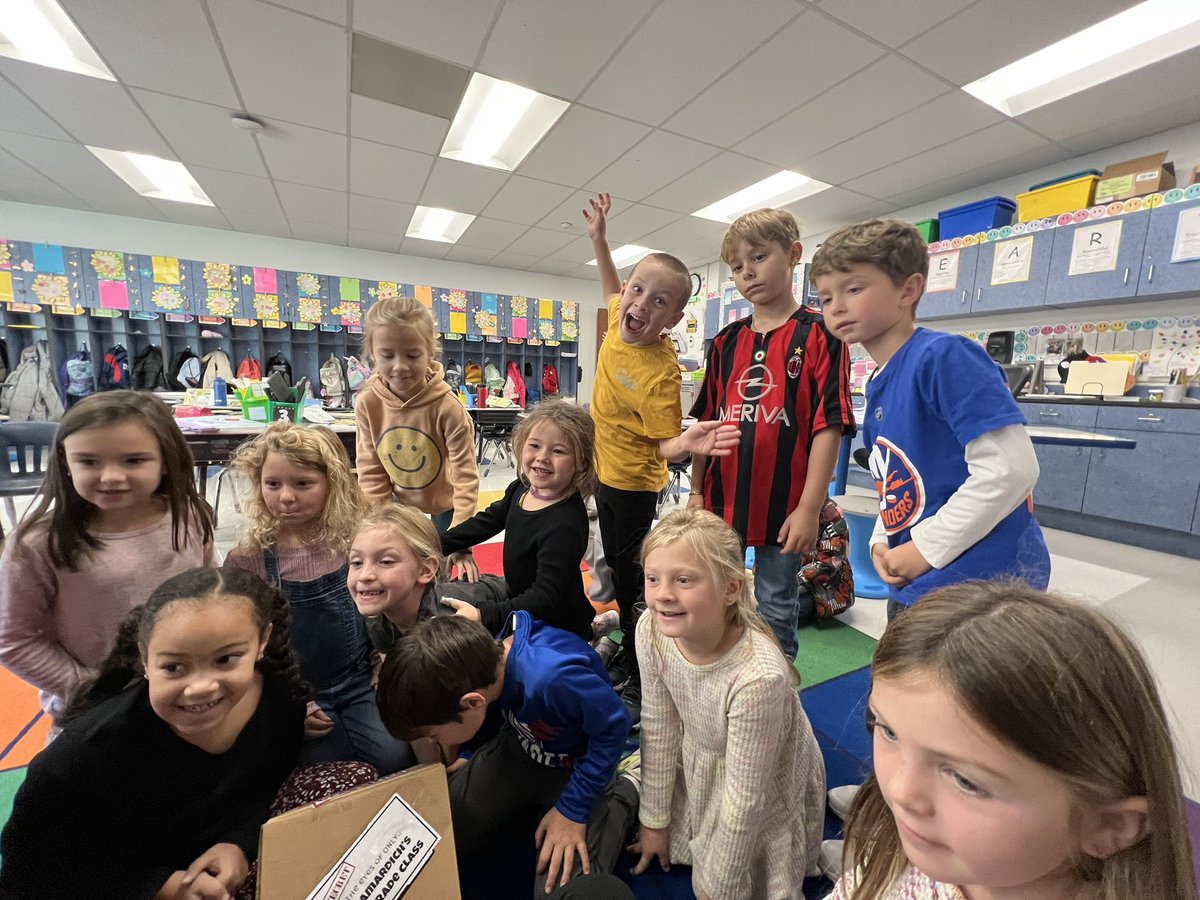 Nicolette Samardich tweet media