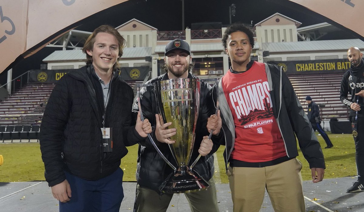 🧵: This is gonna be a long one. 

Since Sunday, I’ve been searching for the right thing to say. I’m not sure there is vocabulary to describe what I’m feeling. I’ll just say THANK YOU. This was the best thing I’ve ever been a part of. 

My heart is bigger because of <a href="/PHXRisingFC/">Phoenix Rising FC</a>