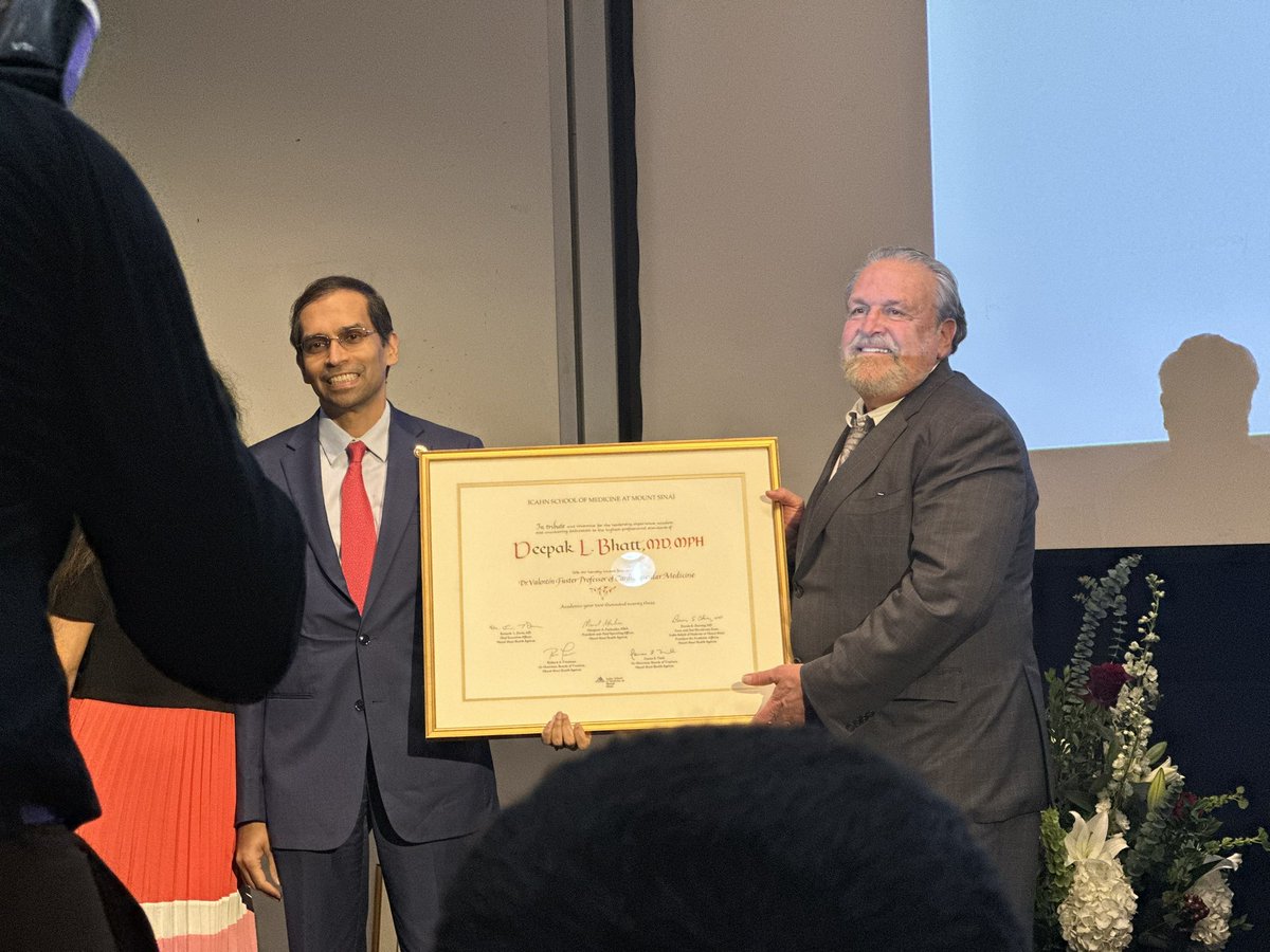 dranulala's tweet image. Beautiful event @IcahnMountSinai &amp;amp; @MountSinaiHeart celebrating @DLBHATTMD being named the #ValentinFuster endowed chair &amp;amp; professor, as well as one of my earliest mentors @spinneymd!

Congratulations! Lucky to be under your leadership 🙏🏽🫀